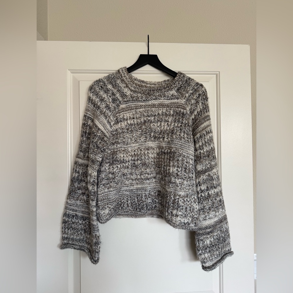 Universal Thread Marled Gray & Cream Crewneck Sweater